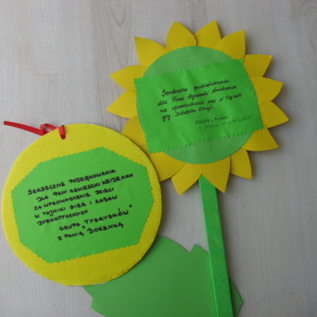 z podziękowaniami na drugiej stronie